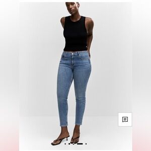 High-Rise Light Blue Women’s Jeans